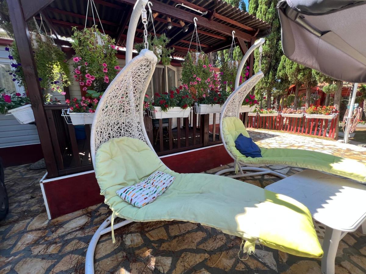 נין Apartments And Bungalows Vila Dalibor מראה חיצוני תמונה
