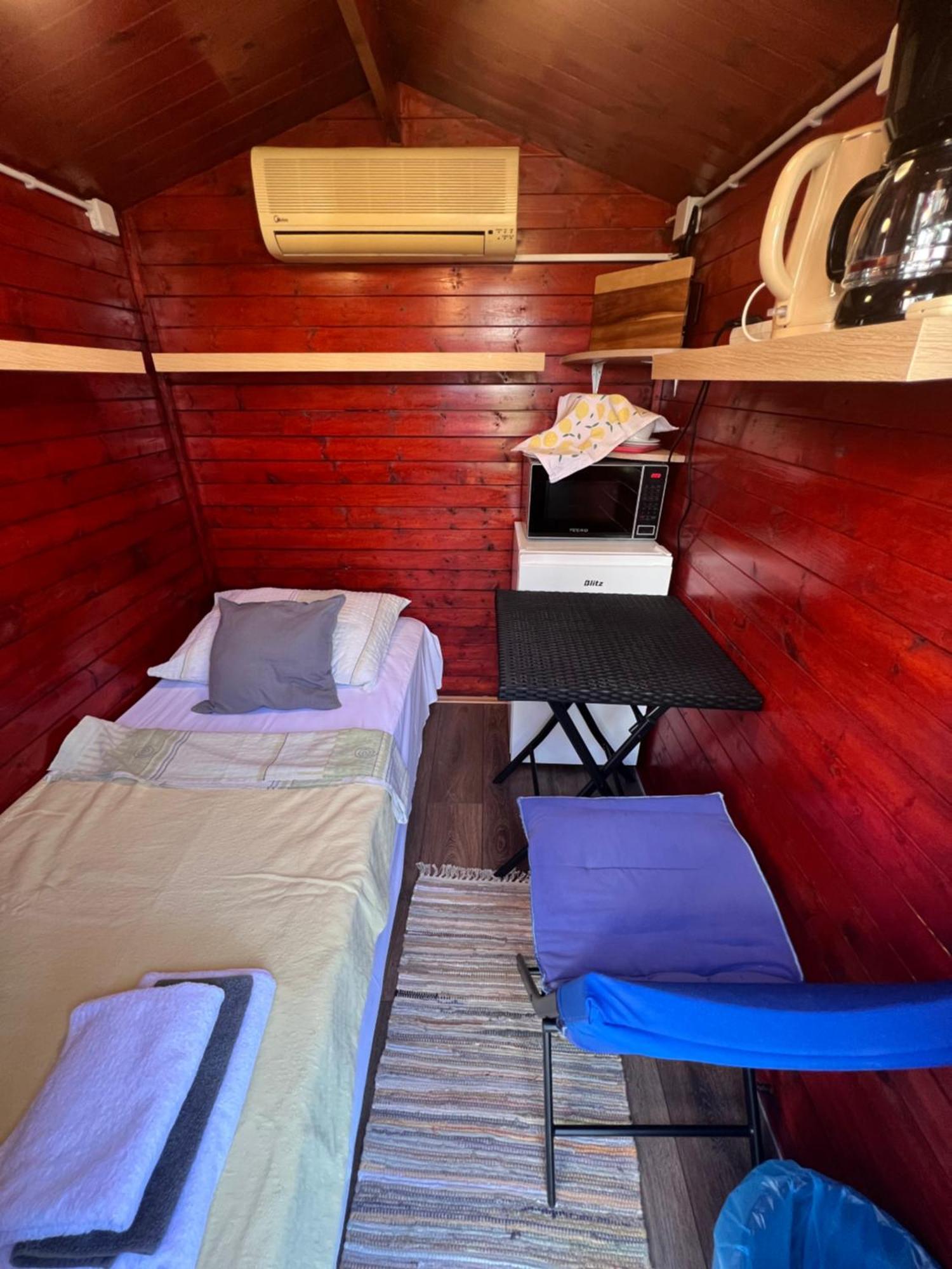 נין Apartments And Bungalows Vila Dalibor מראה חיצוני תמונה