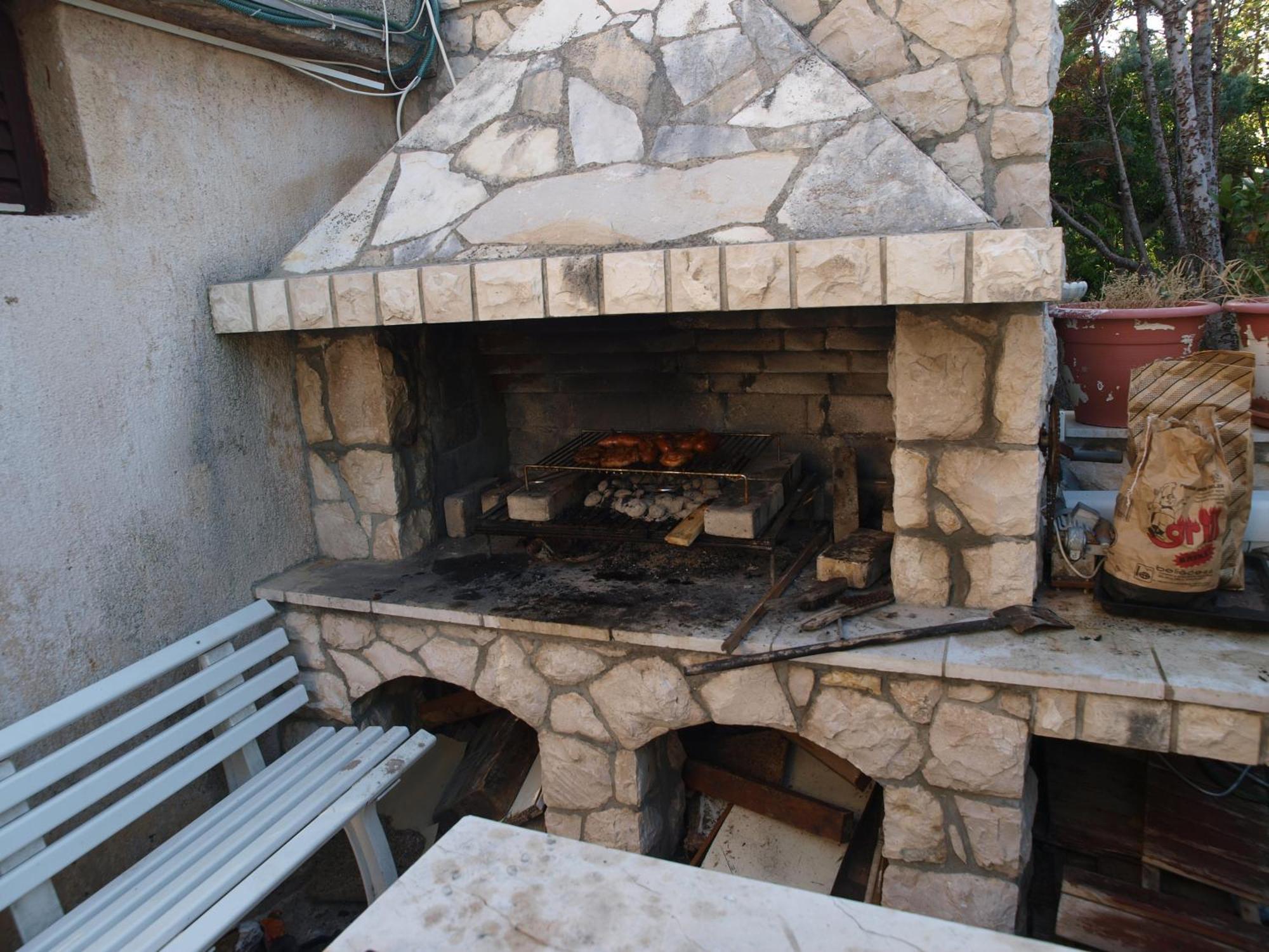 נין Apartments And Bungalows Vila Dalibor מראה חיצוני תמונה