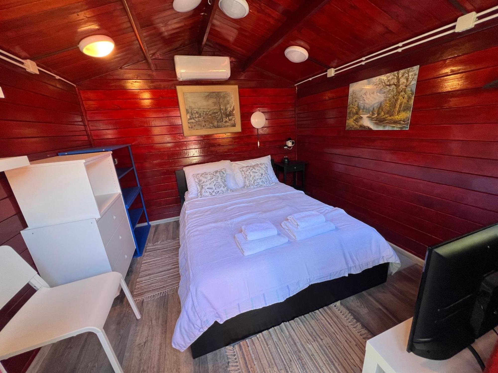 נין Apartments And Bungalows Vila Dalibor מראה חיצוני תמונה